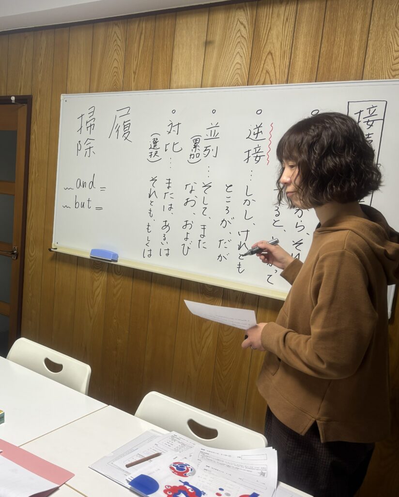 個別最適な学びを大切にしながら教科学習にも取り組んでいます。
