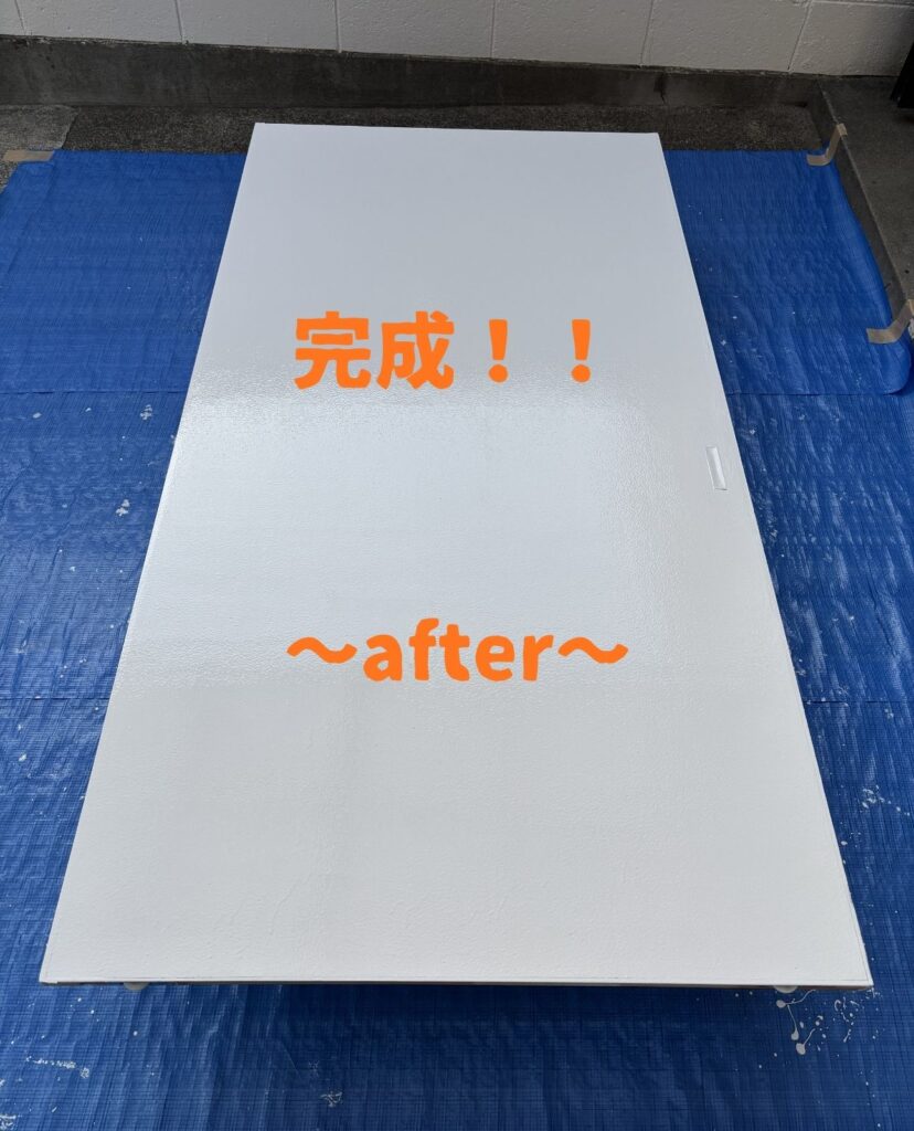 教室の扉がキレイな真っ白に塗れました。